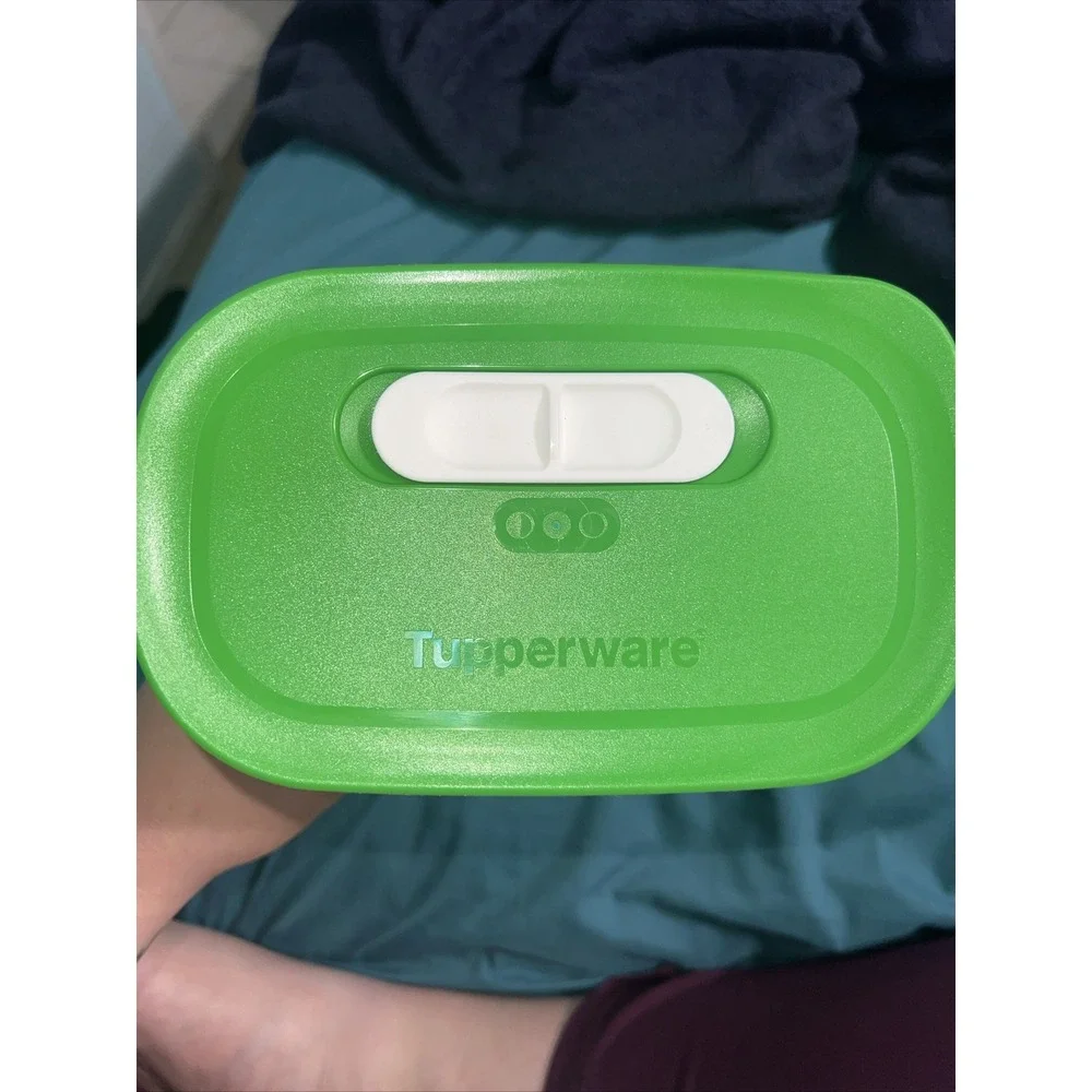 Tupperware Fridgesmart Vertical Tall Container Fruit‎ & Veggie Keeper 3 Qt